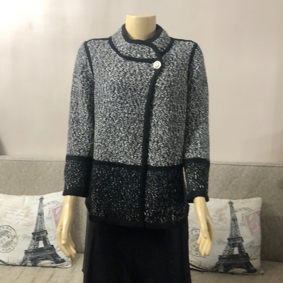Karl Legerfeld  Cardigan new size M - Picture 2 of 6
